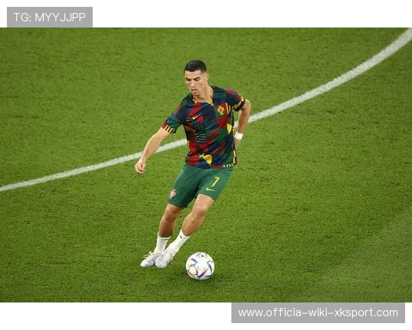 放假了，开心！阿莫林返回葡萄牙拒绝接受采访，但笑容极度灿烂-直播吧